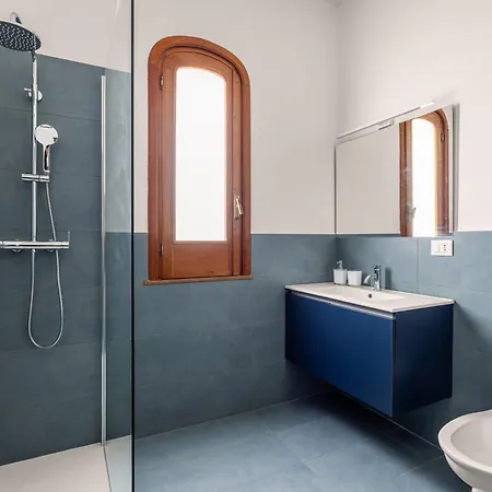 Lymnia -elegant Sicilian With Solarium & Palm Garden * Syracuse